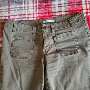 Women’s Olive Green Levi Jeans - Casual Front Pocket Flare Style